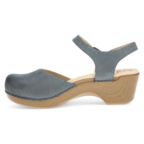 Closed-Toe Sandal with Arch Support A68112