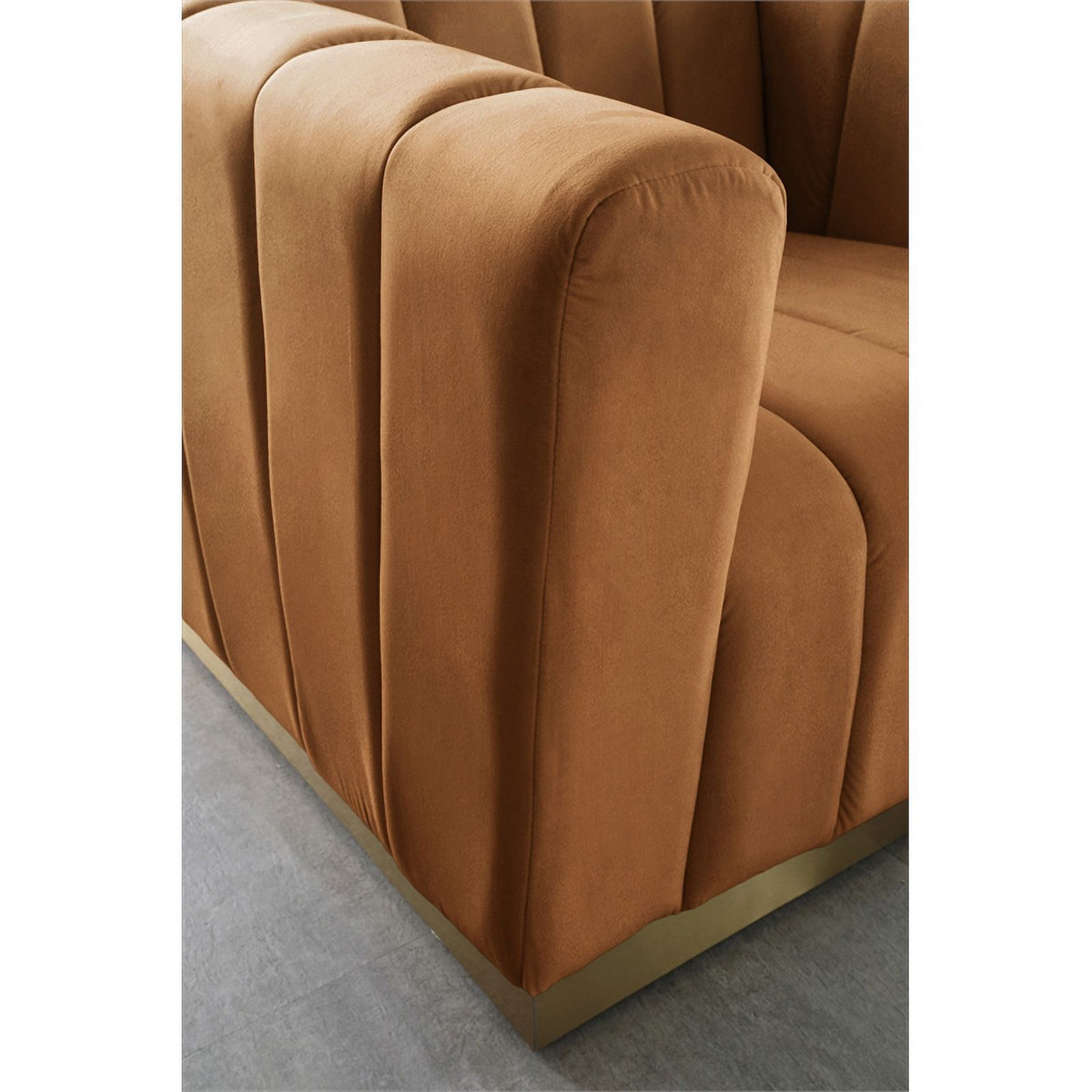 Saddle Velvet Sofa K514