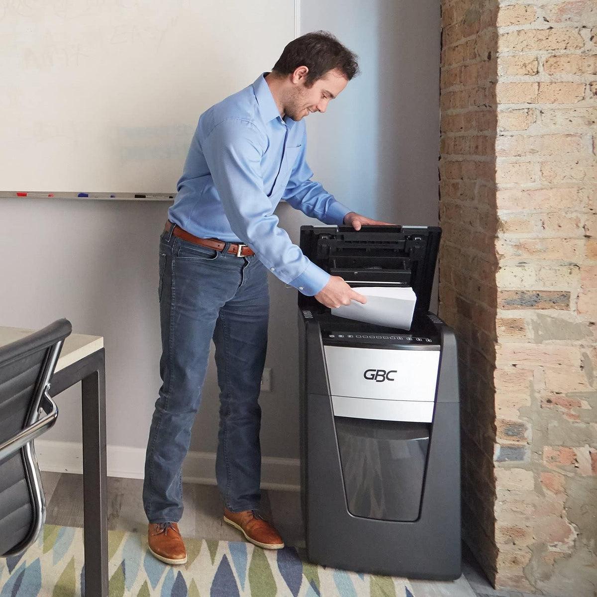 Auto Feed 300 Sheet Capacity Micro-Cut Paper Shredder A480921