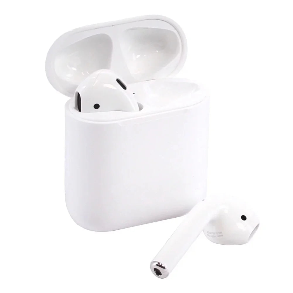 White Wireless Earphones with Charging Case S113535