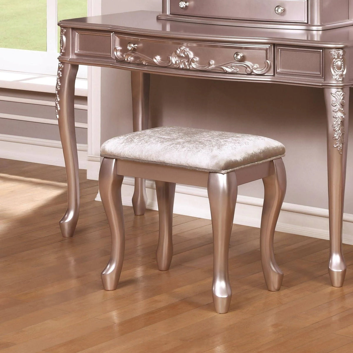 Metallic Lilac Vanity Stool M411