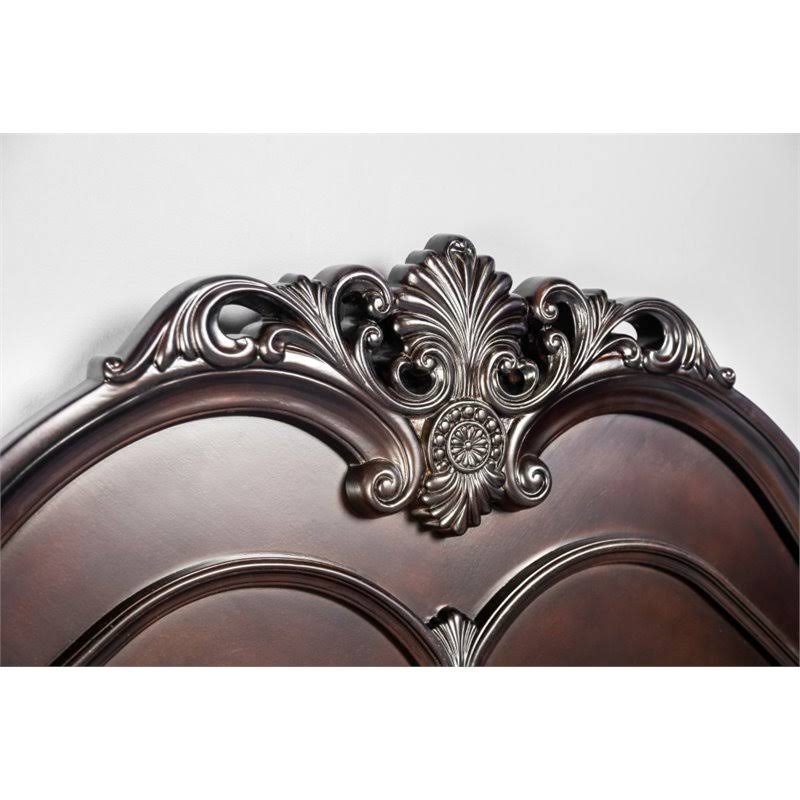 Queen Poster Bed in Cherry T38768