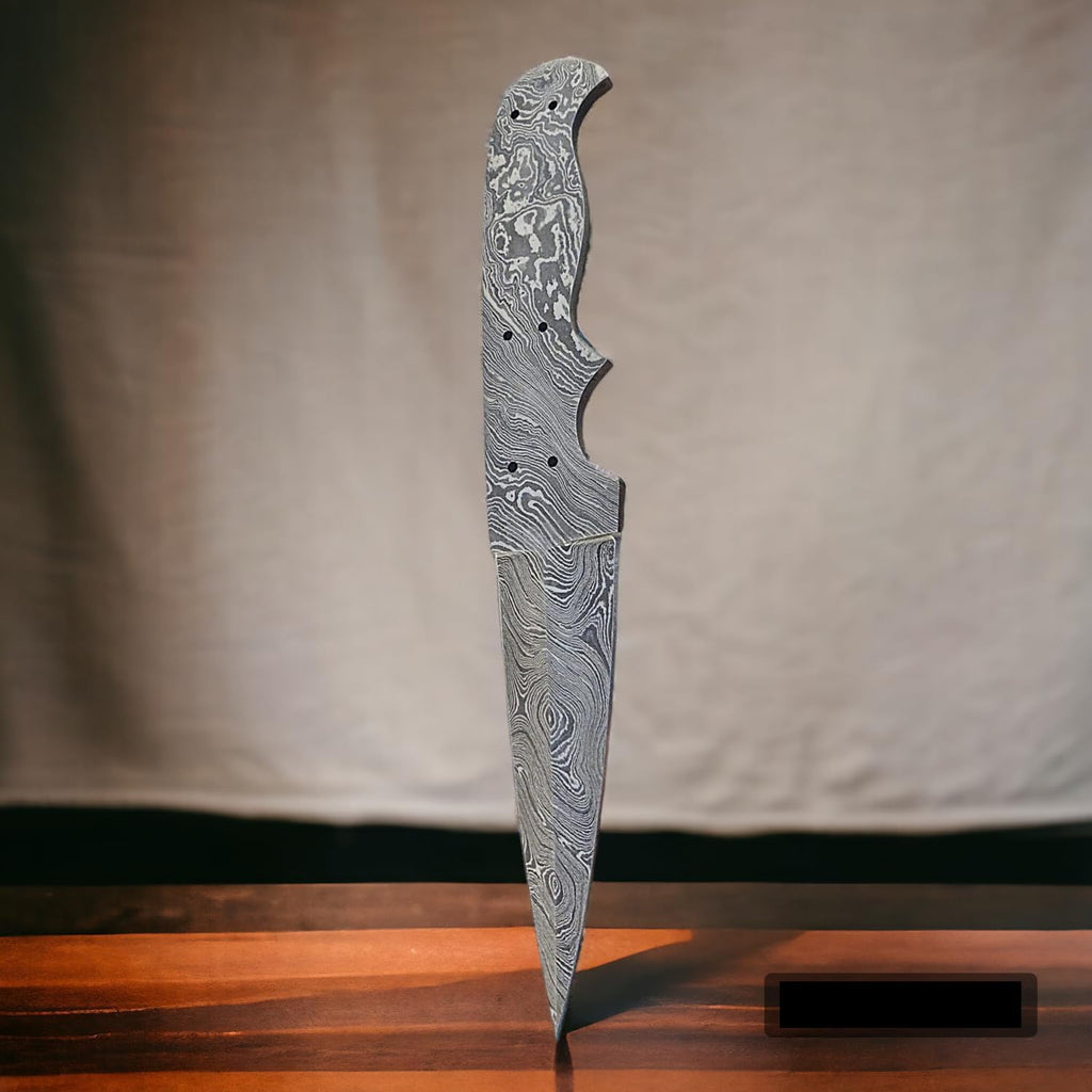 Damascus steel Full Tang Blank Blade Knife P189236