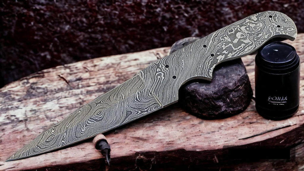 Damascus steel Full Tang Blank Blade Knife P189236