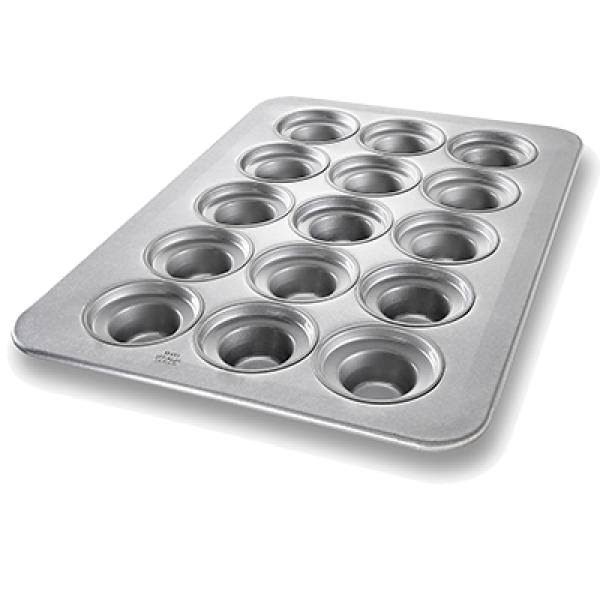 Large Crown Muffin Pan (Case of 6) W32303