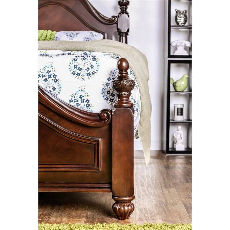 Queen Poster Bed in Cherry T38768