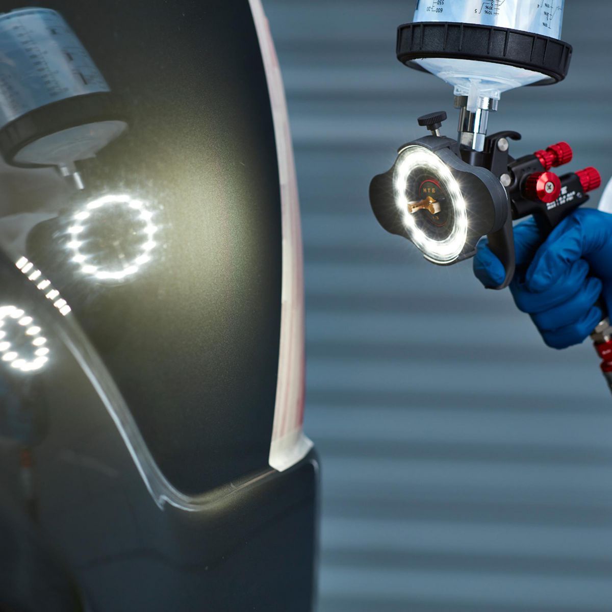300 Lumen Air Spray Gun Light Attachment U69800