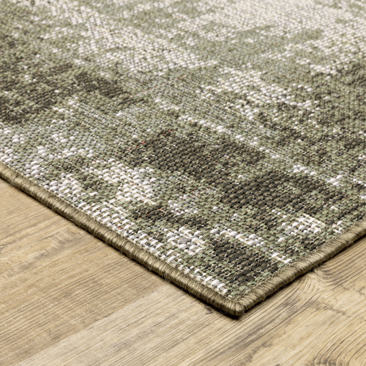 Green Ivory Indoor Outdoor Area Rug 6'7" x 9'2" P5644